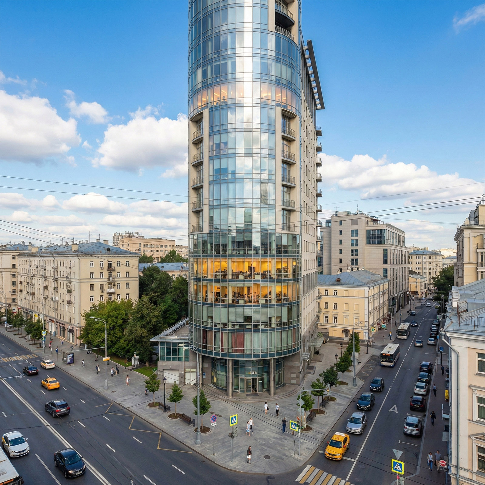 Проект офисного центра с подземной стоянкой